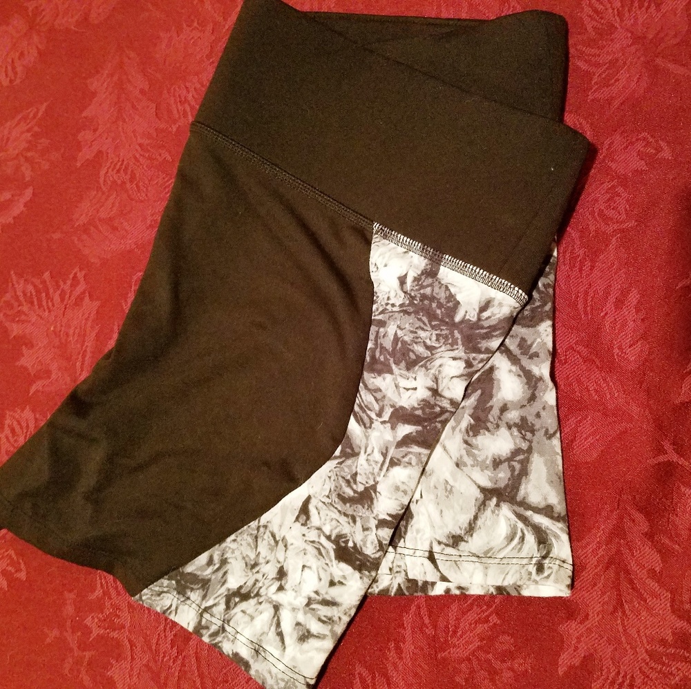 💣NEW PINK Ultimate Yoga Shorts